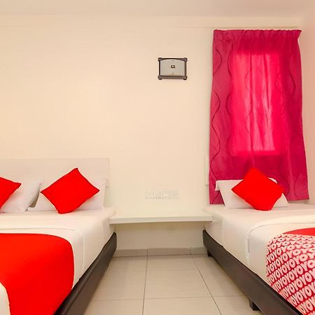 Skudai Hotel Εξωτερικό φωτογραφία
